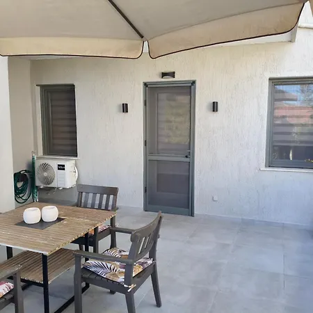 Rodoessi Korissia (Kea)