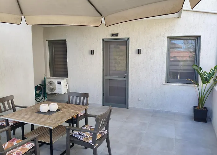 Rodoessi Korissia (Kea)