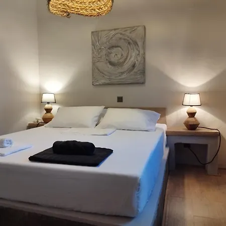 Rodoessi Korissia (Kea)